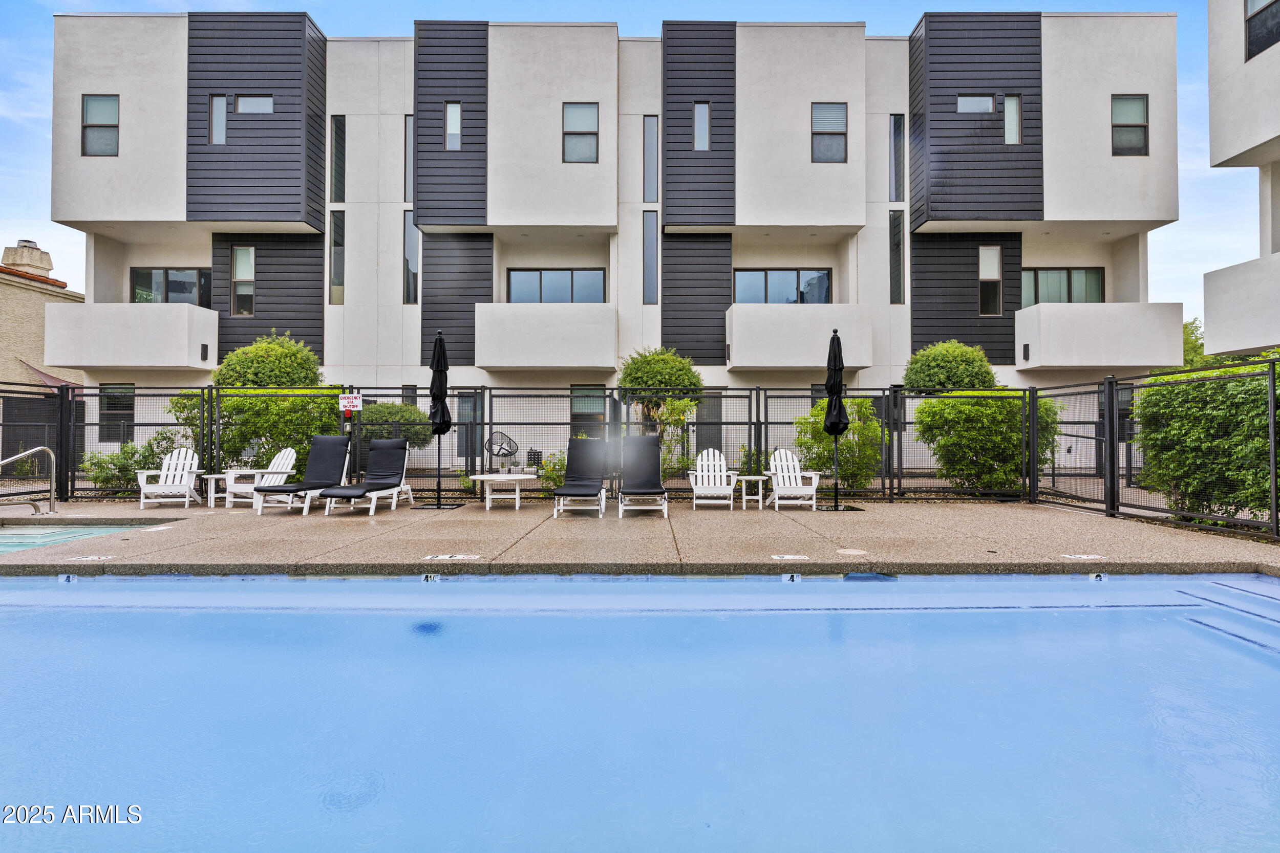 325 East Coronado Road, Unit 8 Phoenix, AZ 85004 - Photo 33 of 35 325 E Coronado - 33_dsc00692