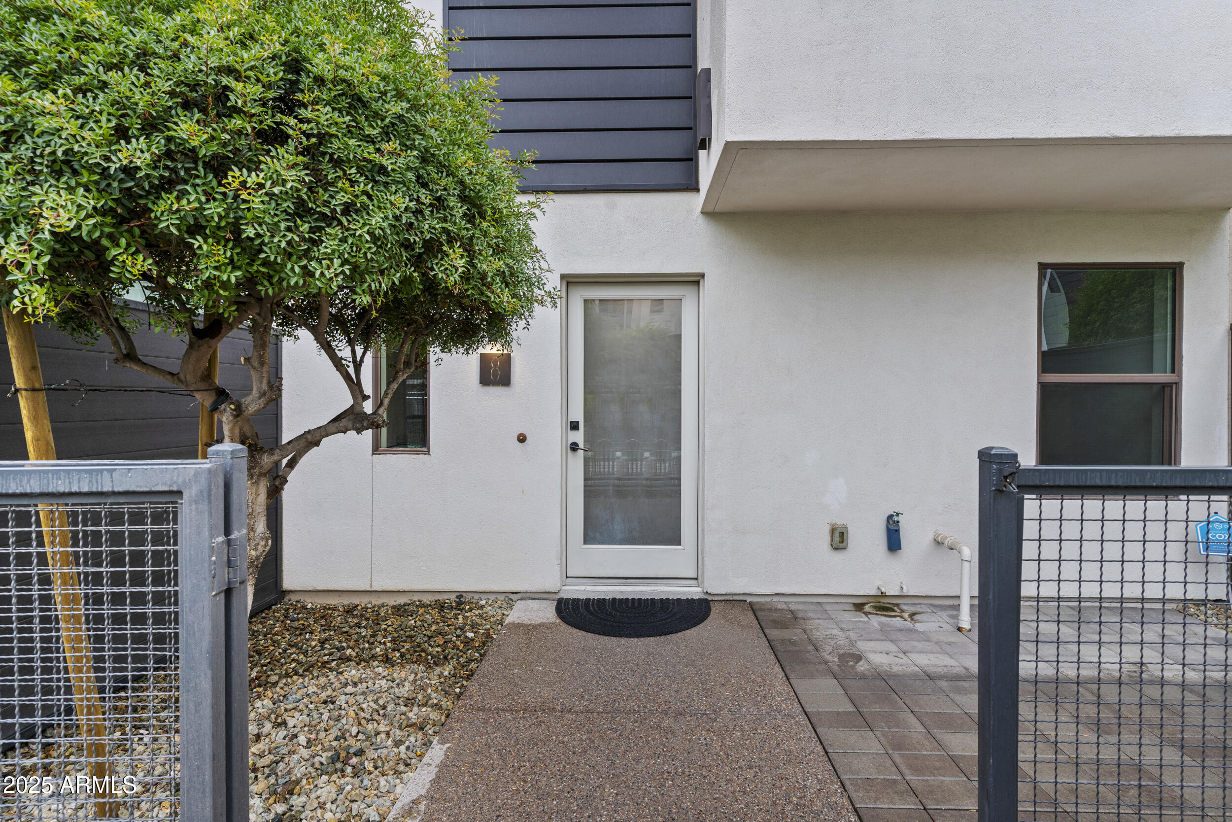 325 East Coronado Road, Unit 8 Phoenix, AZ 85004 - Photo 4 of 35 325 E Coronado - 4_dsc00650