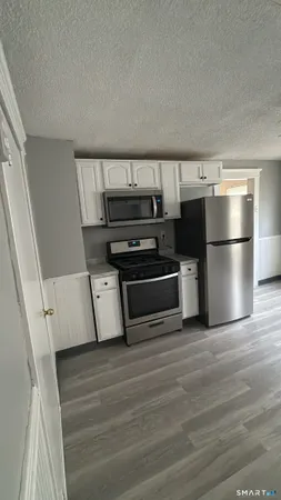 $1,900 | 322 Bassett Street, Unit 2, New Haven, CT 06511