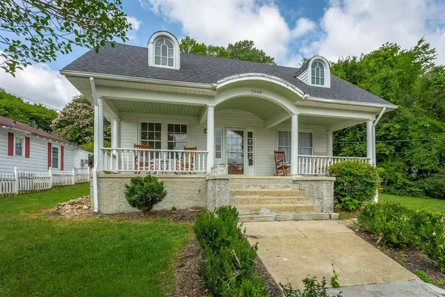 $315,000 | 2909 East Crescent Circle, Chattanooga, TN 37407