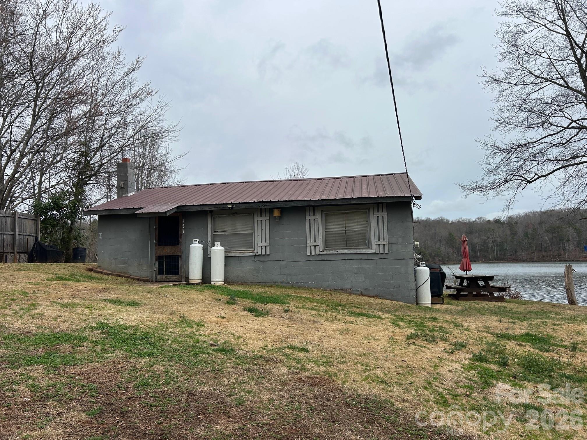 4237 Laurel Hill Road Claremont, NC 28610 - Photo 3 of 24