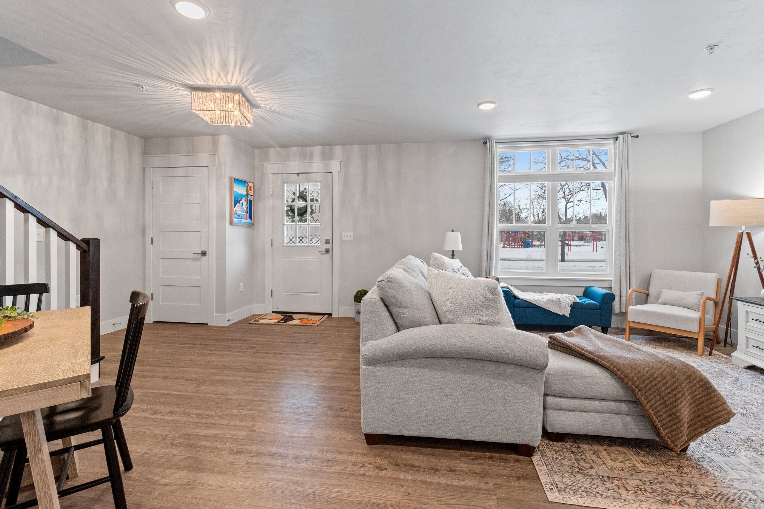 224 South Jackson Street Green Bay, WI 54301 - Photo 12 of 55