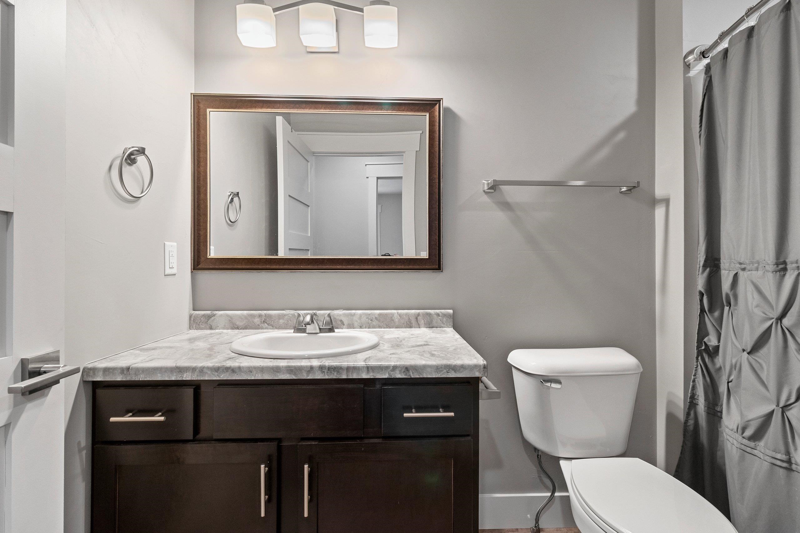 224 South Jackson Street Green Bay, WI 54301 - Photo 30 of 55