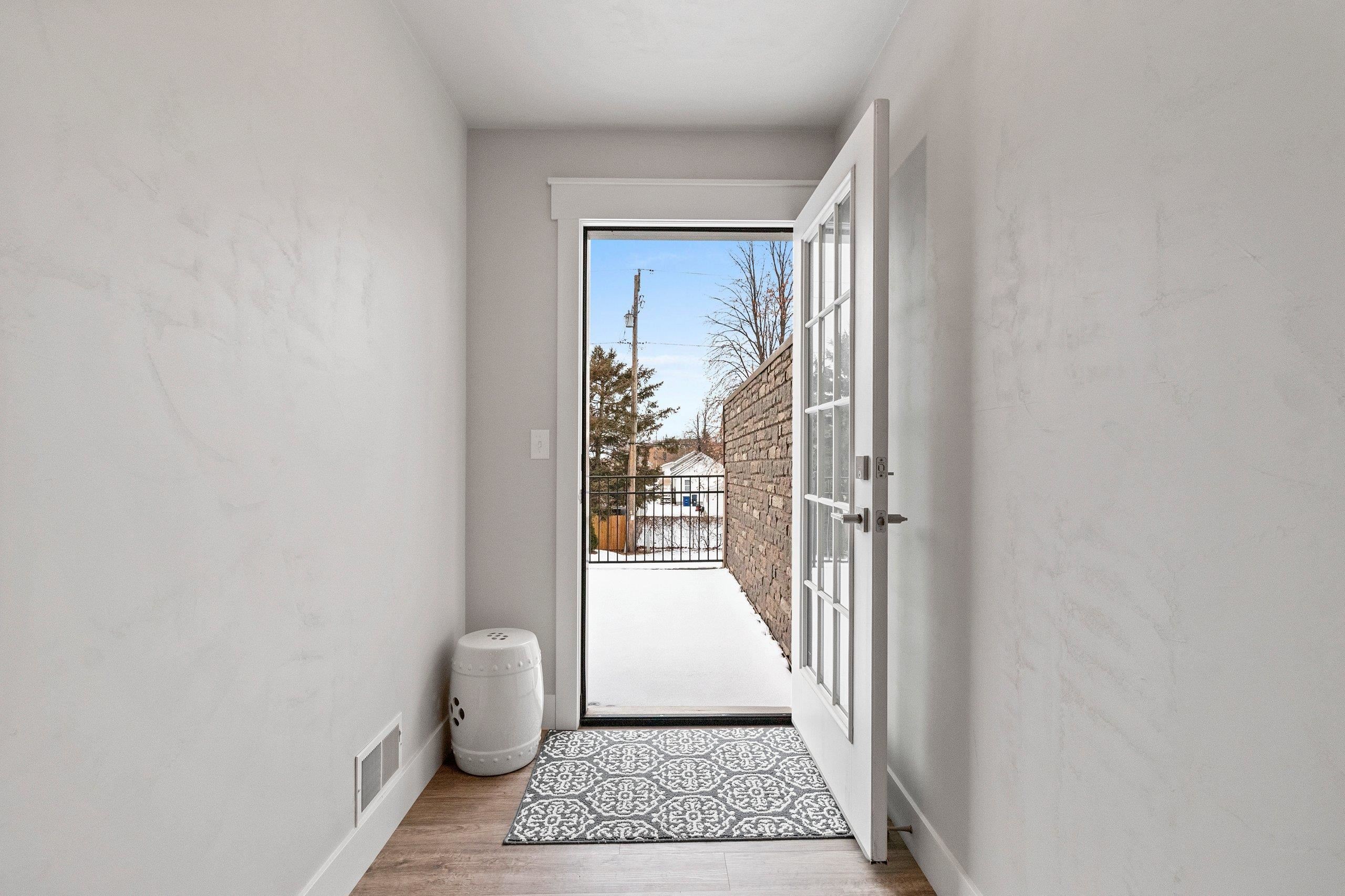 224 South Jackson Street Green Bay, WI 54301 - Photo 4 of 55