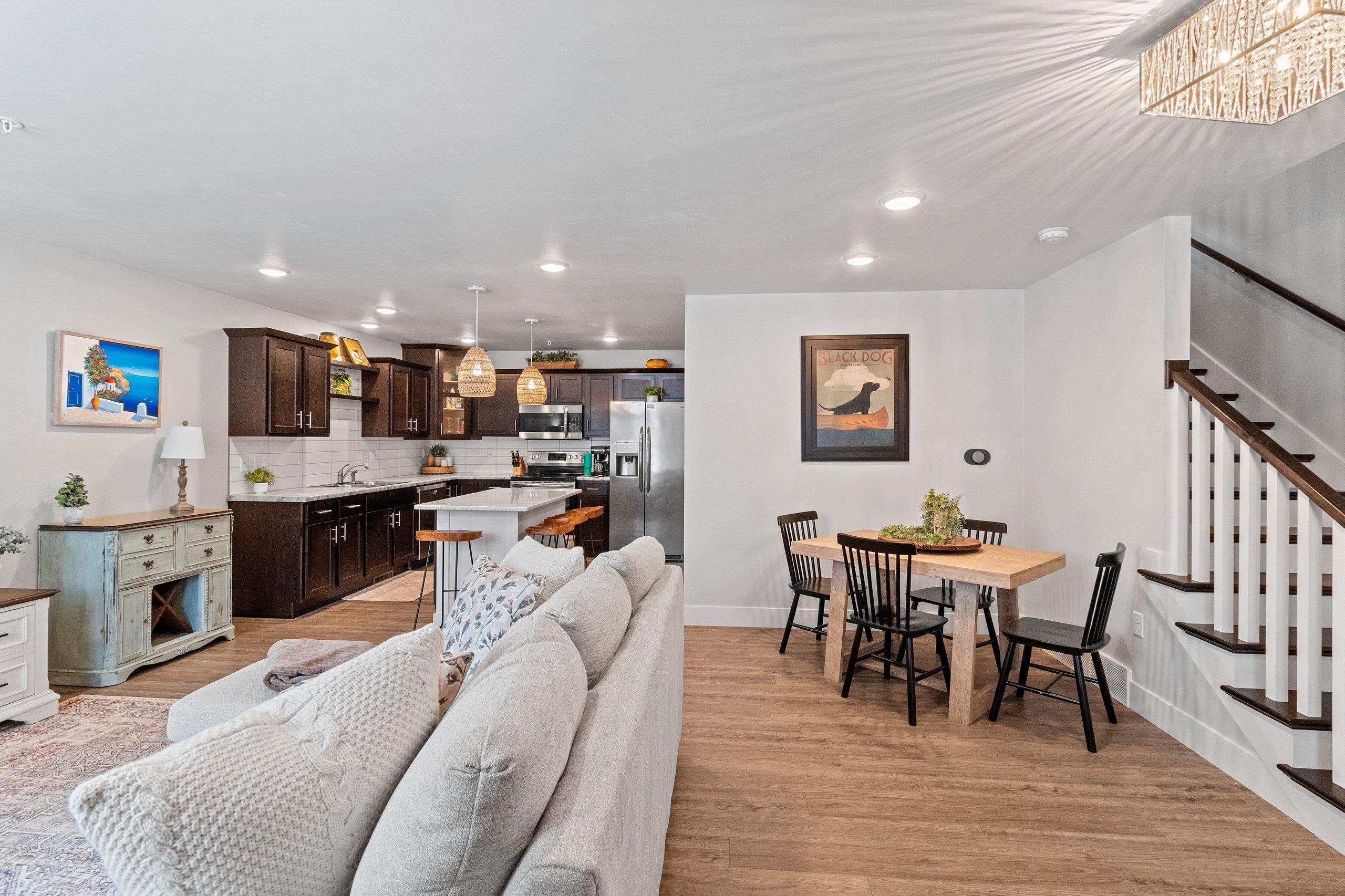 224 South Jackson Street Green Bay, WI 54301 - Photo 9 of 55