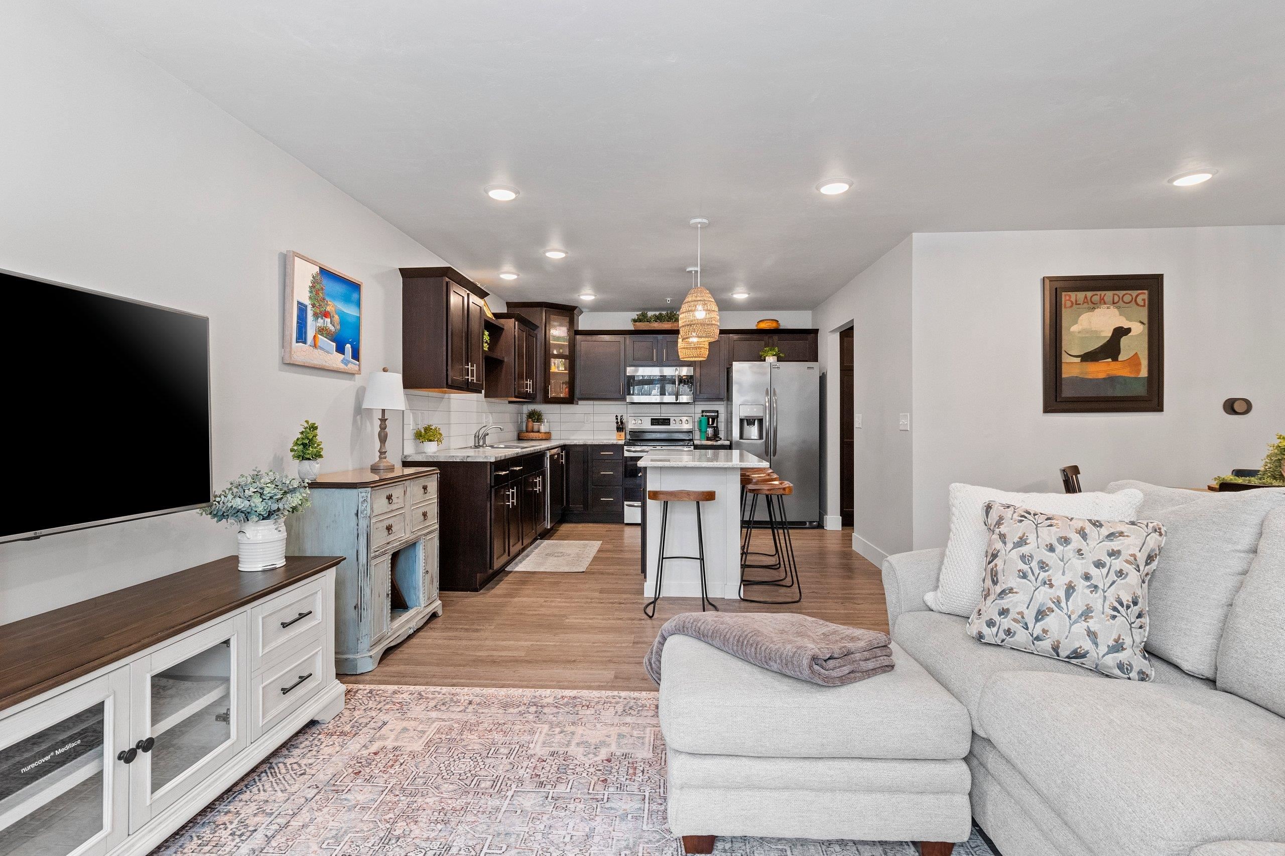 224 South Jackson Street Green Bay, WI 54301 - Photo 10 of 55