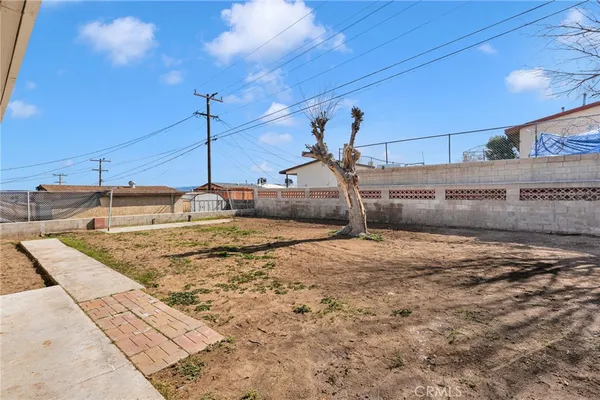 $279,000 | 912 Kelly Drive, Barstow, CA 92311