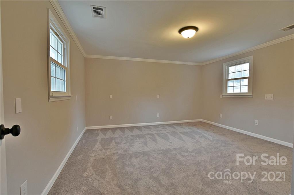 2441 State Rd S-29-305 Lancaster, SC 29720 - Photo 12 of 29 an empty room with windows
