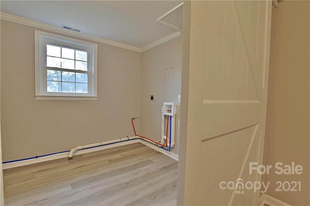 2441 State Rd S-29-305 Lancaster, SC 29720 - Photo 20 of 29 a view of an empty room