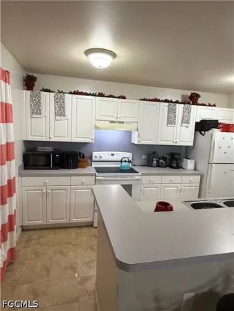$1,950 | 5011 Moon Court, LaBelle, FL 33935