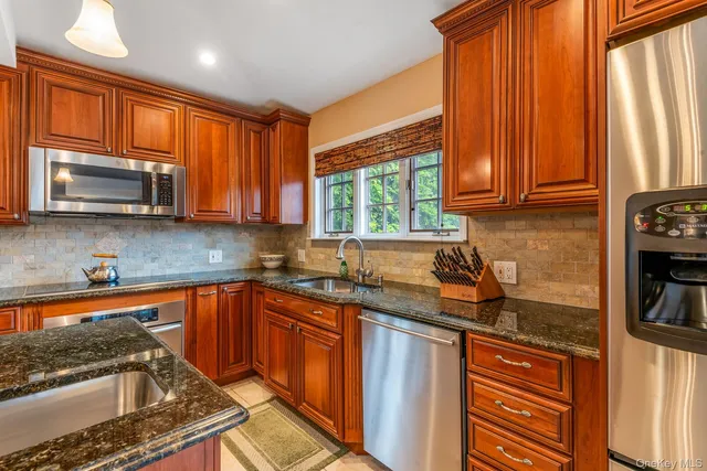 $2,238,000 | 33-47 158th Street | Murray Hill - Flushing