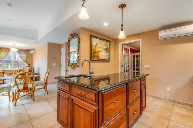 $2,238,000 | 33-47 158th Street | Murray Hill - Flushing