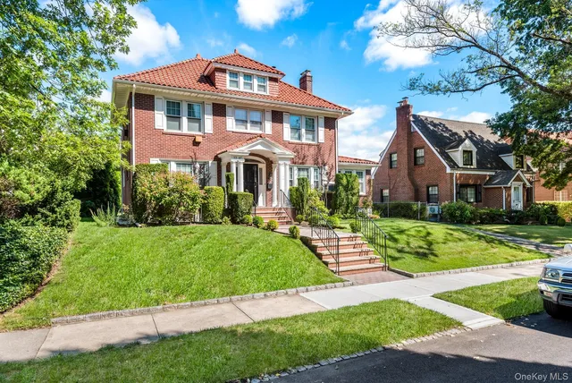 $2,238,000 | 33-47 158th Street | Murray Hill - Flushing