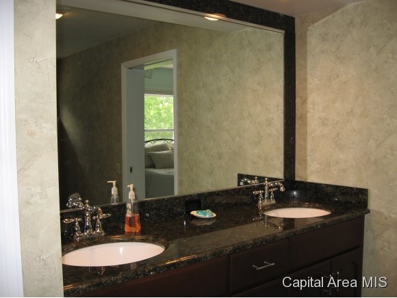 17 Hawthorne Lane Springfield, IL 62712 - Photo 13 of 22 Gallery Image 13