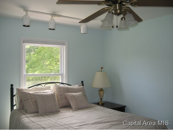 17 Hawthorne Lane Springfield, IL 62712 - Photo 16 of 22 Gallery Image 16