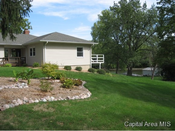 17 Hawthorne Lane Springfield, IL 62712 - Photo 2 of 22 Gallery Image 2