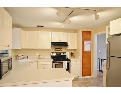 14 Highgate Road Marlborough, MA 01752 - Photo 11 of 29 Gallery Image 11