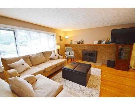 14 Highgate Road Marlborough, MA 01752 - Photo 5 of 29 Gallery Image 5