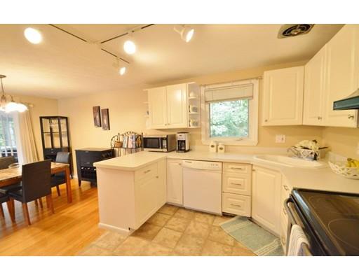 14 Highgate Road Marlborough, MA 01752 - Photo 8 of 29 Gallery Image 8