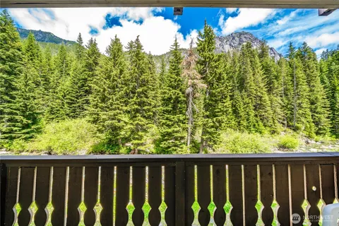 a view of an outdoor space