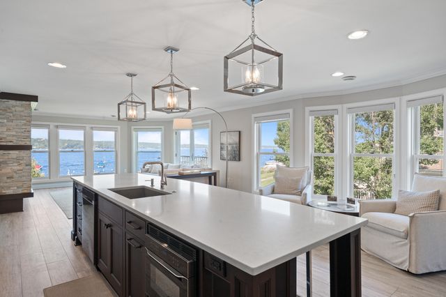 $2,210,000 | 432 Harvard Avenue, Unit 5E 6F, Fontana, WI 53125