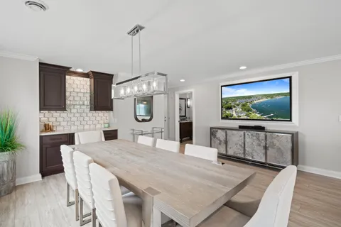 $2,210,000 | 432 Harvard Avenue, Unit 5E 6F, Fontana, WI 53125