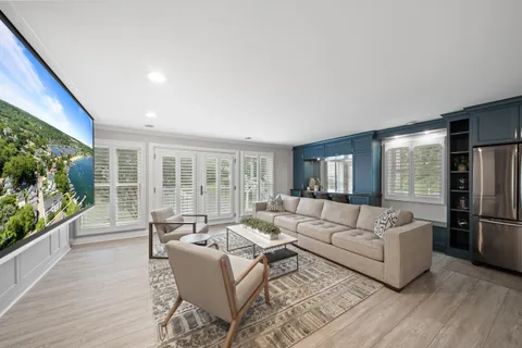 $2,210,000 | 432 Harvard Avenue, Unit 5E 6F, Fontana, WI 53125