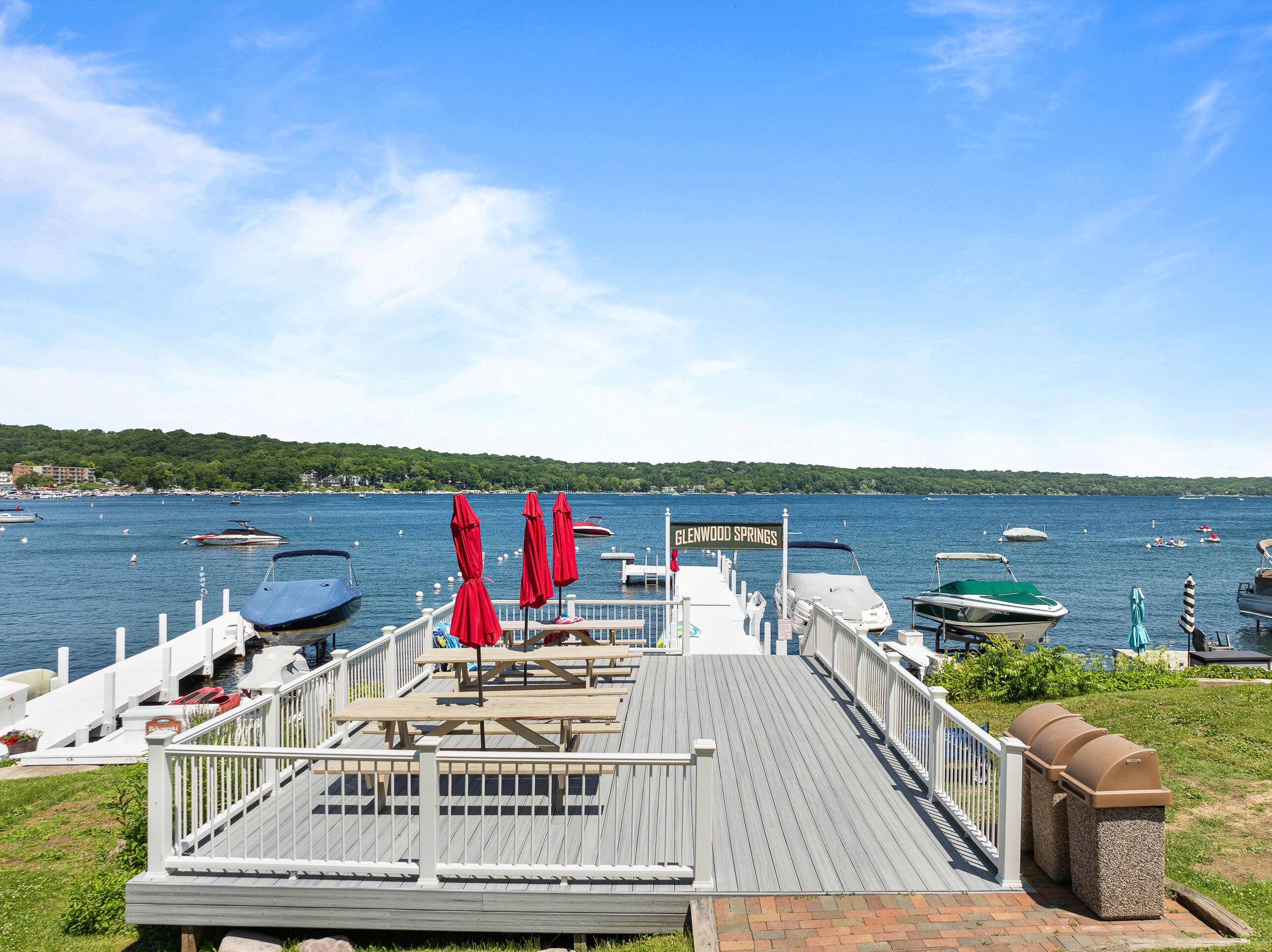 432 Harvard Avenue, Unit 5E 6F Fontana, WI 53125 - Photo 18 of 28 Glenwood Springs deck and pier