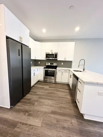 $2,700 | 32 Norwood Street, Unit 5, Boston, MA 02122