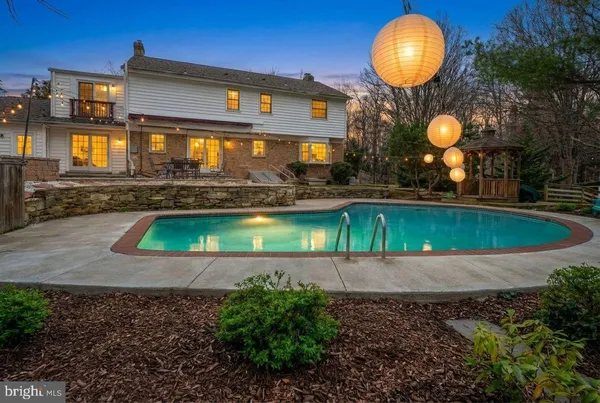 $975,000 | 14900 Westbury Road, Rockville, MD 20853