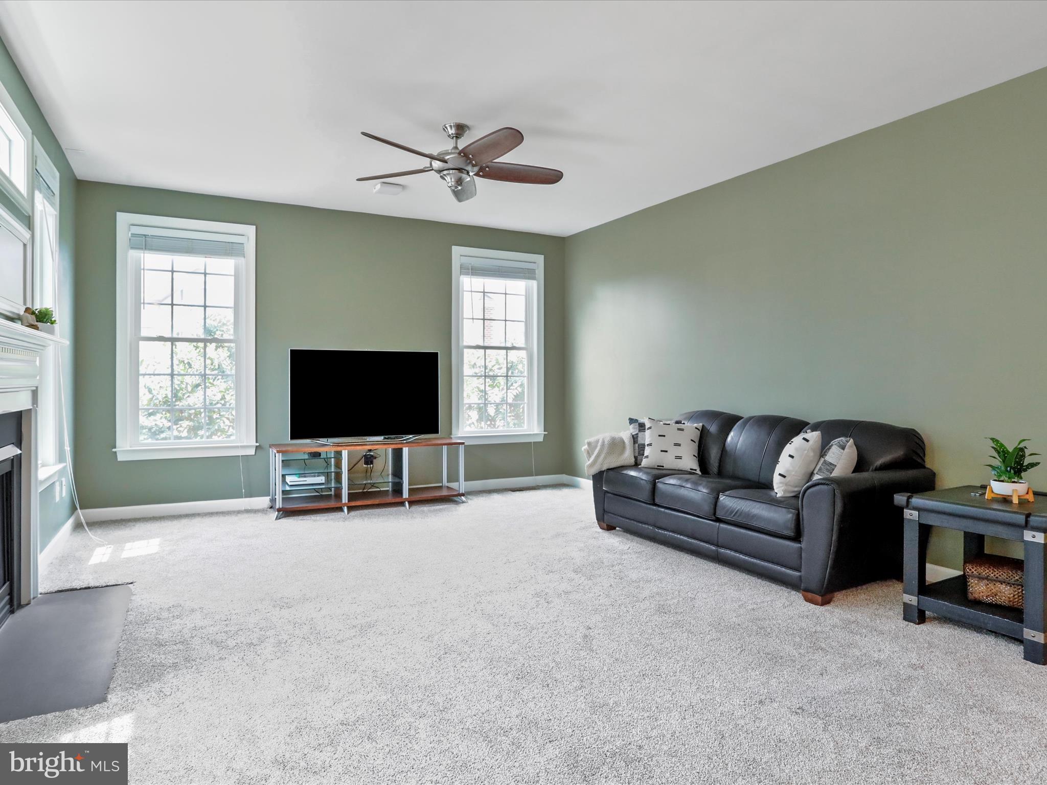 40594 Banshee Drive Leesburg, VA 20175 - Photo 22 of 74 Family Room