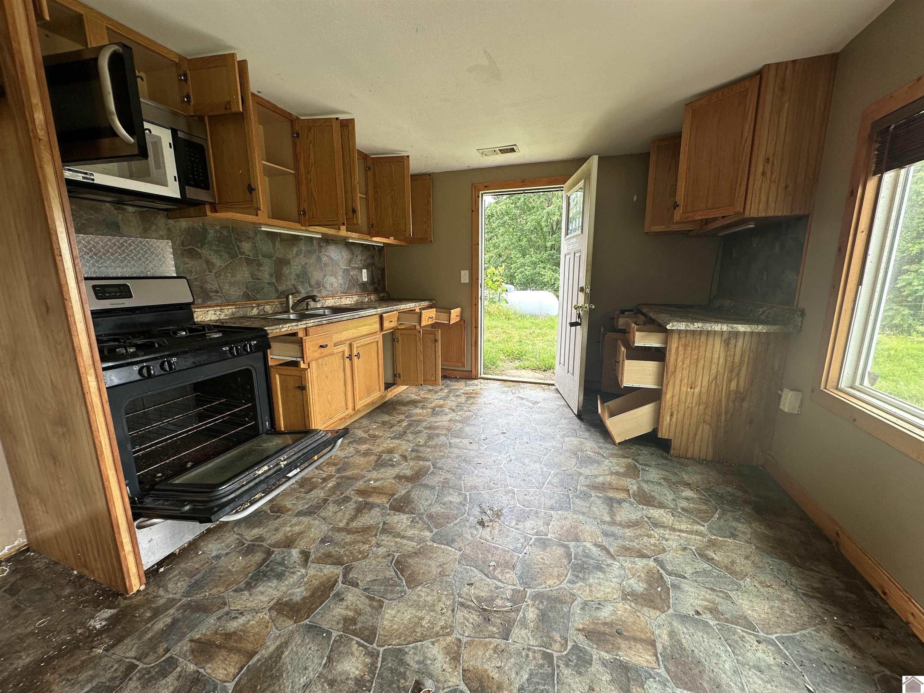 1251 Tater Road Mayfield, KY 42066 - Photo 18 of 26 Photo 18