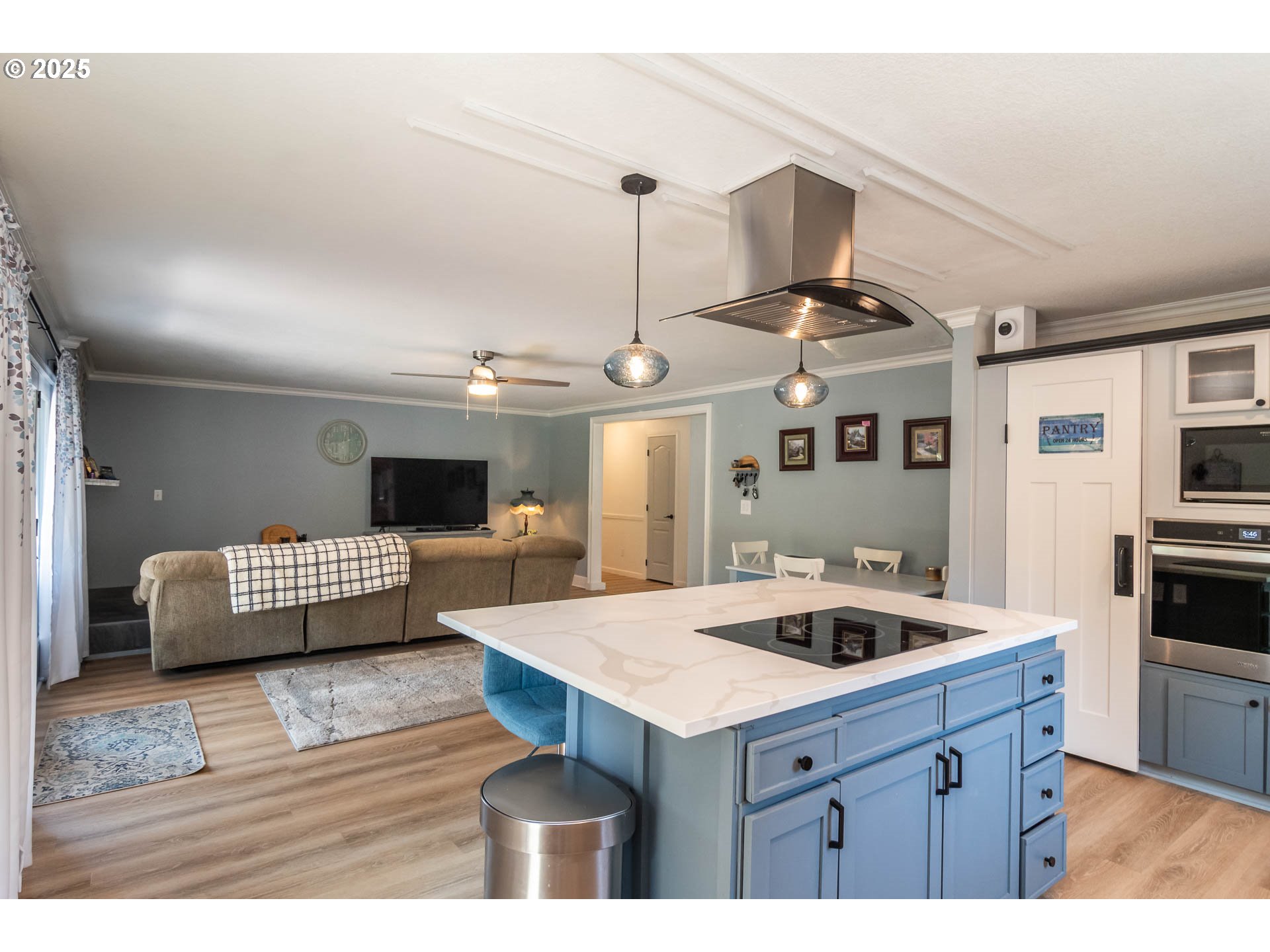290 Singing Waters Road Winchester, OR 97495 - Photo 11 of 47 Gallery Image 11