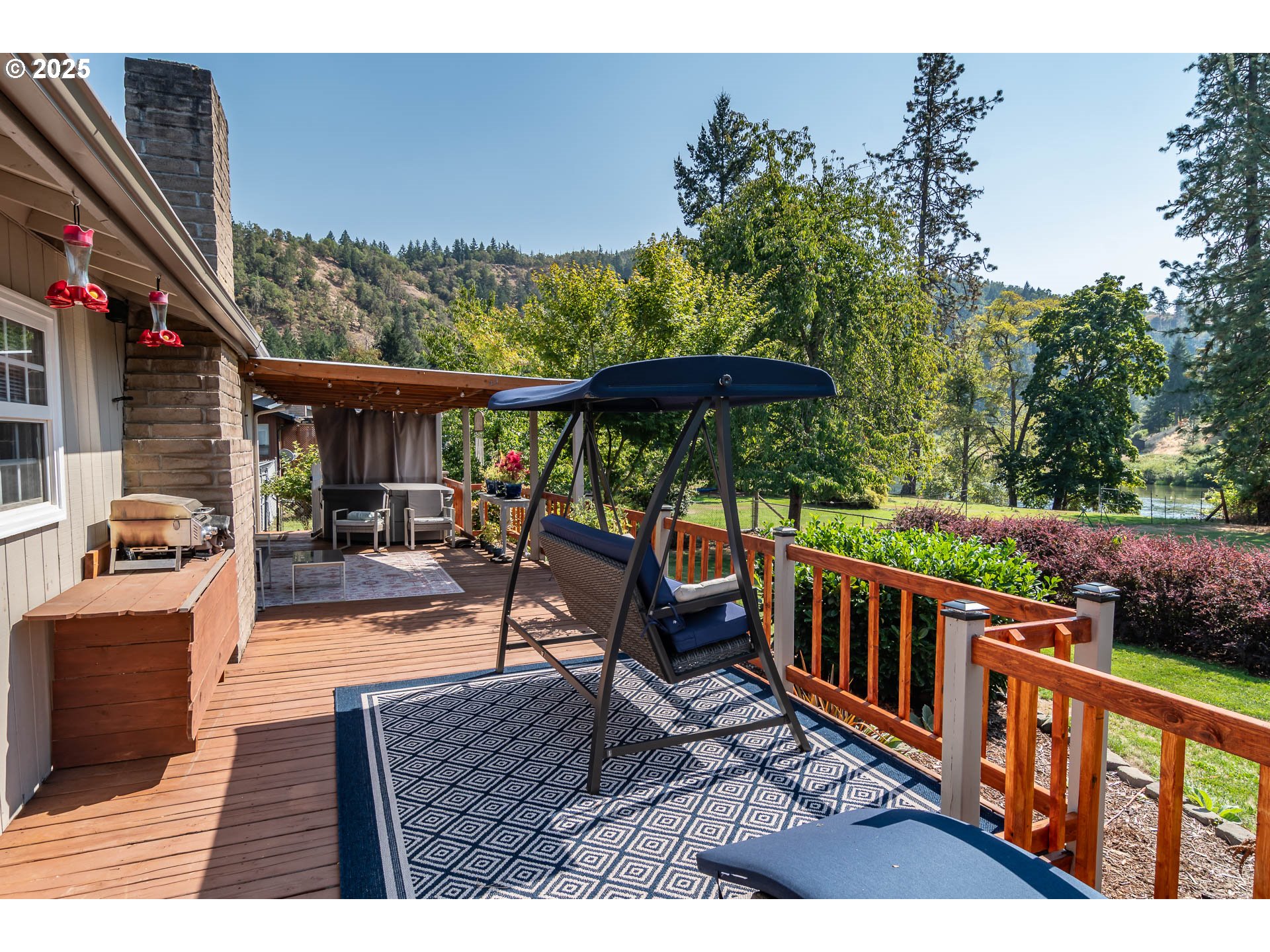 290 Singing Waters Road Winchester, OR 97495 - Photo 32 of 47 Gallery Image 32