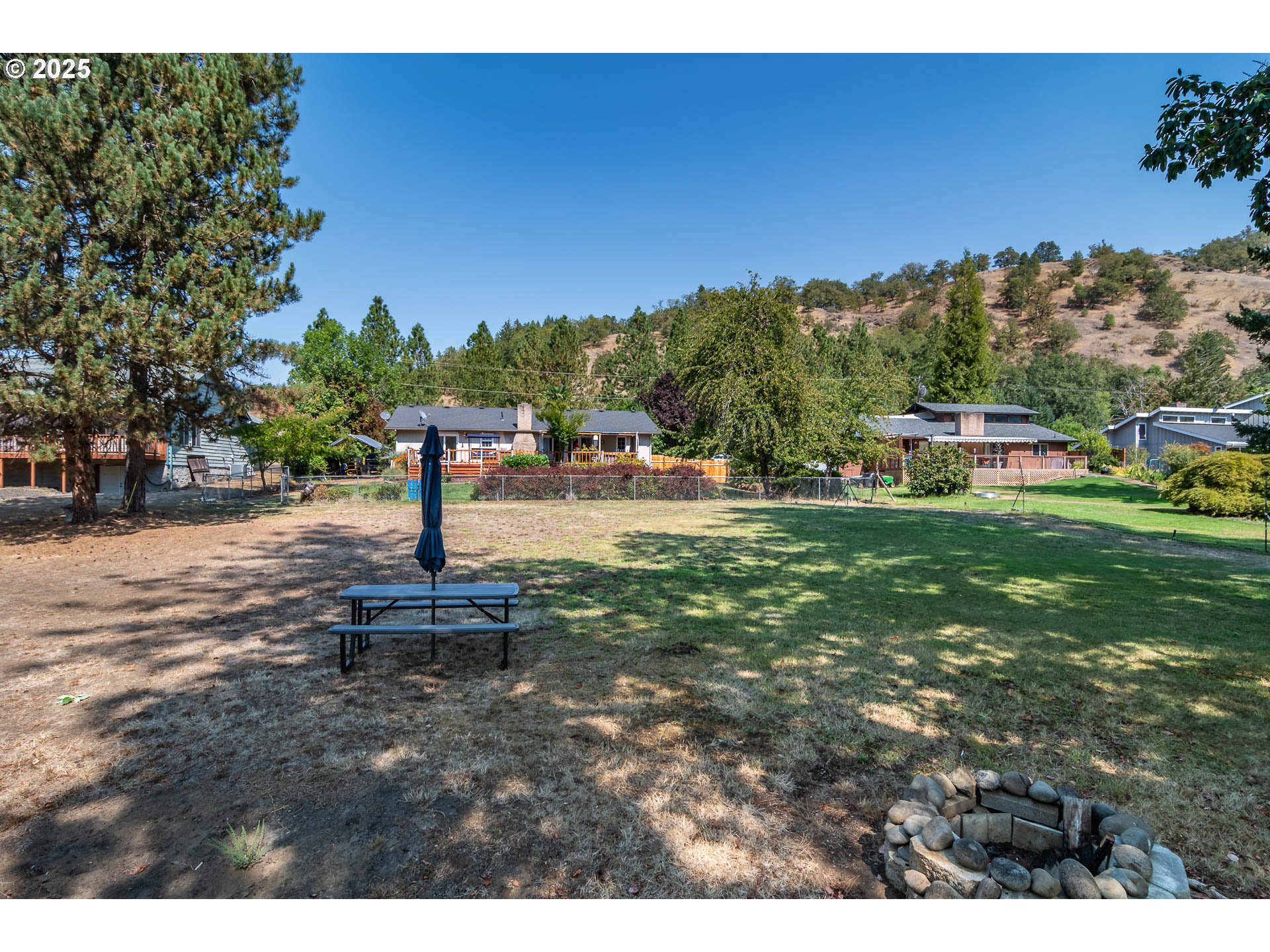 290 Singing Waters Road Winchester, OR 97495 - Photo 45 of 47 Gallery Image 45