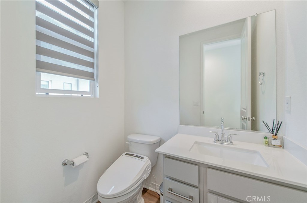 136 Rondo Irvine, CA 92618 - Photo 10 of 54 Gallery Image 10
