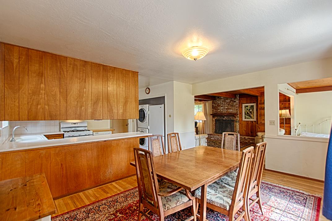 7 Plaza Mount Hermon, CA 95041 - Photo 16 of 26 a view of a dining room with furniture and window
