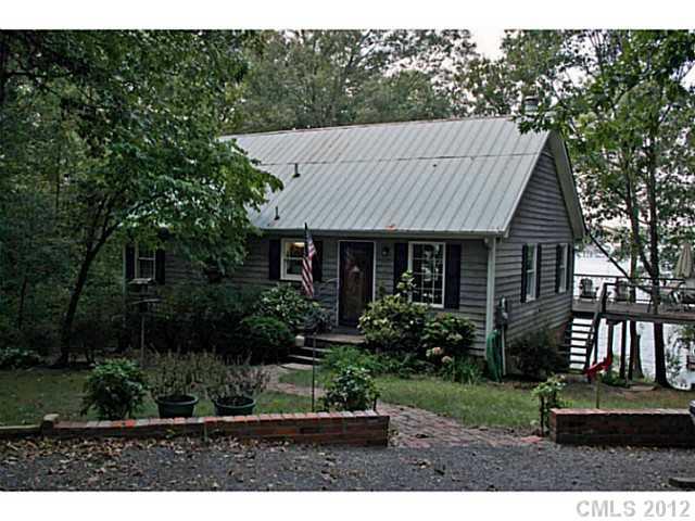 1587 Foxridge Road Rock Hill, SC 29732 - Photo 2 of 16 Gallery Image 2