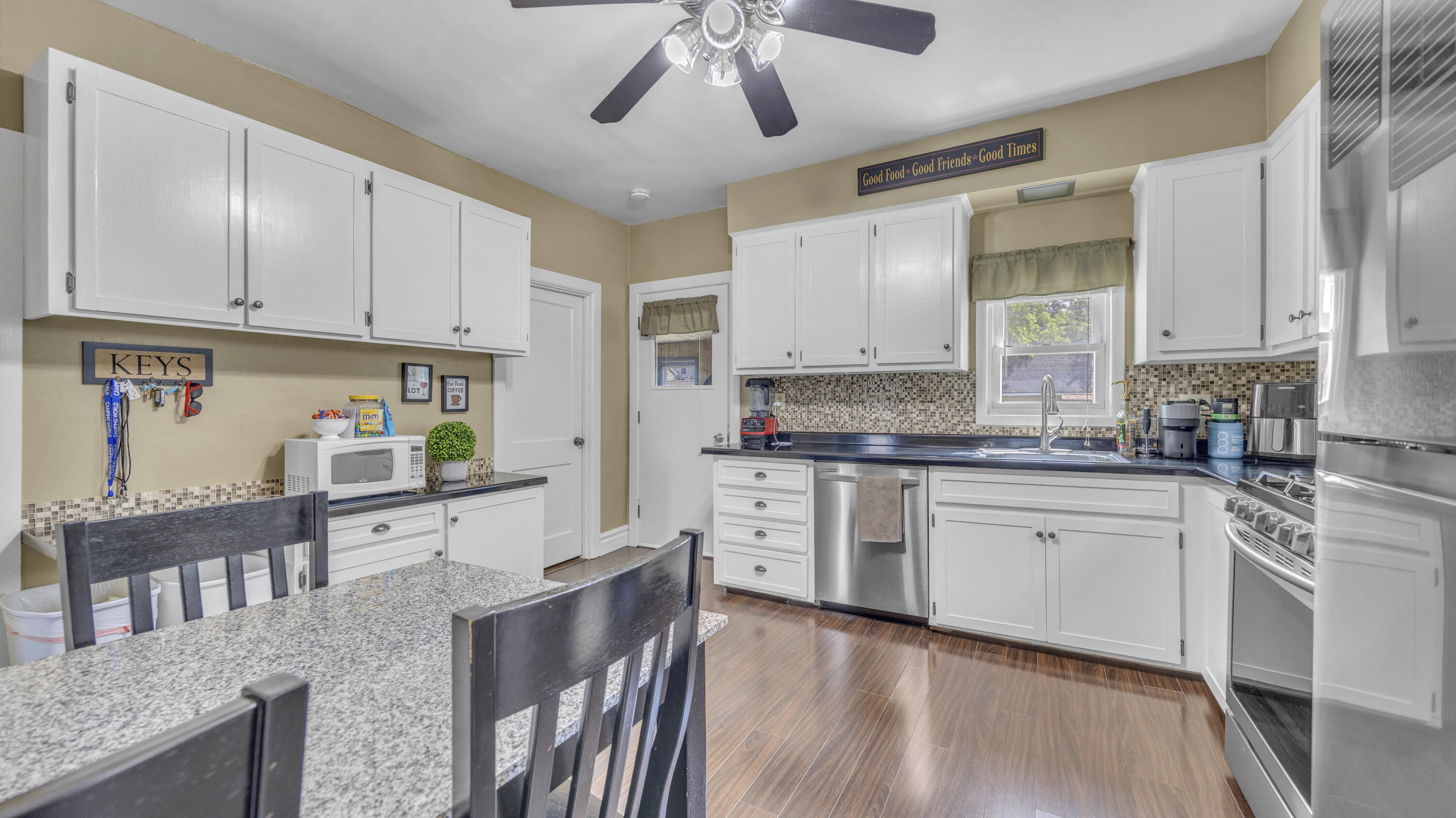 1631 Blocki Court Sheboygan, WI 53081 - Photo 5 of 23 Kitchen 1-1