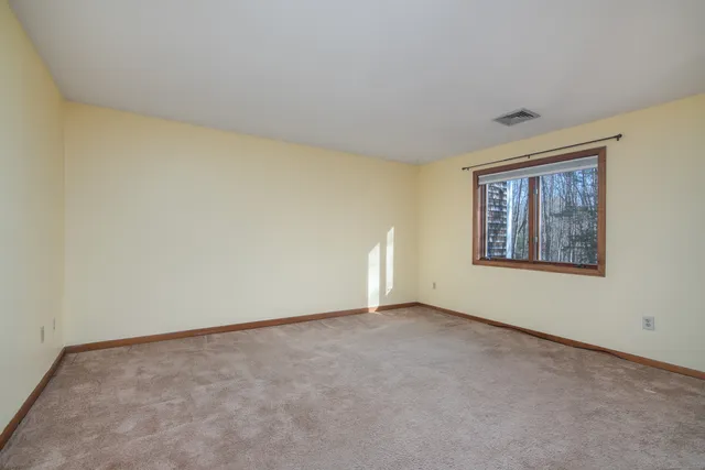 $349,999 | 16 Cardinal Drive, Unit 16, Farmington, CT 06032