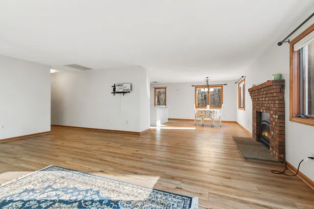 $349,999 | 16 Cardinal Drive, Unit 16, Farmington, CT 06032