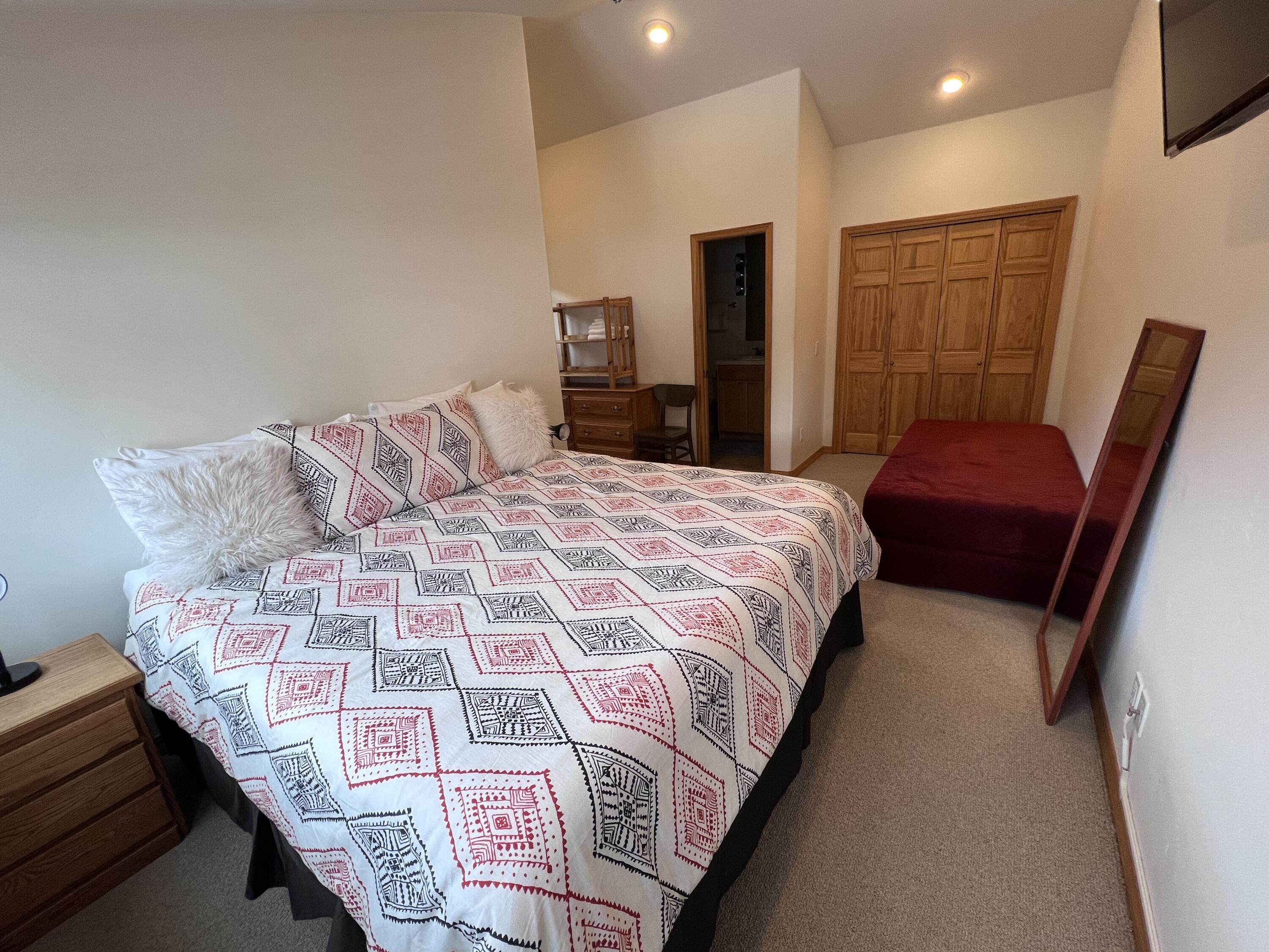 119 Picabo Street, Unit B4 / B5 Ketchum, ID 83340 - Photo 16 of 22 IMG_3556