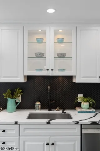 $1,299,000 | 106 Falcon Road, Livingston, NJ 07039