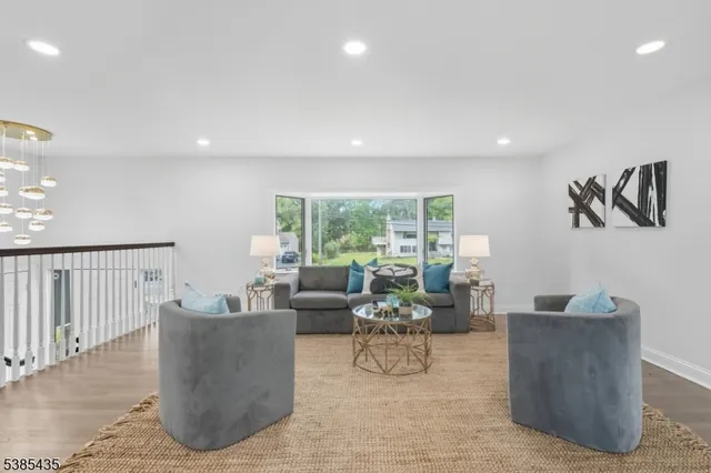 $1,299,000 | 106 Falcon Road, Livingston, NJ 07039