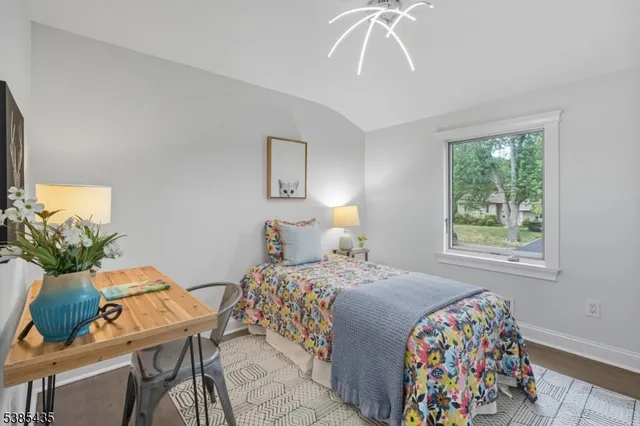 $1,299,000 | 106 Falcon Road, Livingston, NJ 07039