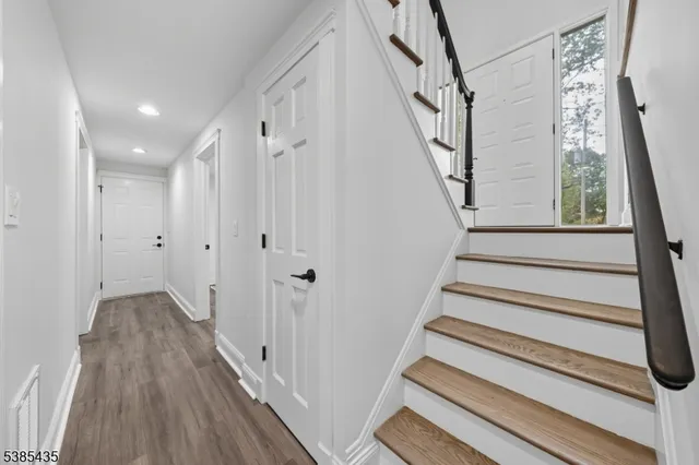 $1,299,000 | 106 Falcon Road, Livingston, NJ 07039