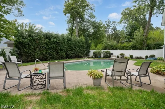 $1,299,000 | 106 Falcon Road, Livingston, NJ 07039