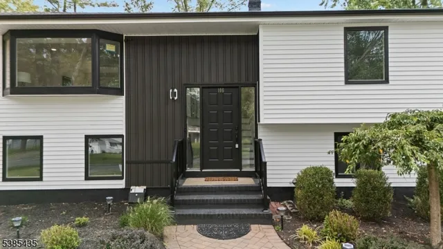 $1,299,000 | 106 Falcon Road, Livingston, NJ 07039
