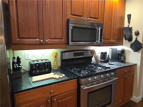$3,500 | 50 Biscayne Drive Northwest, Unit 5115, Atlanta, GA 30309