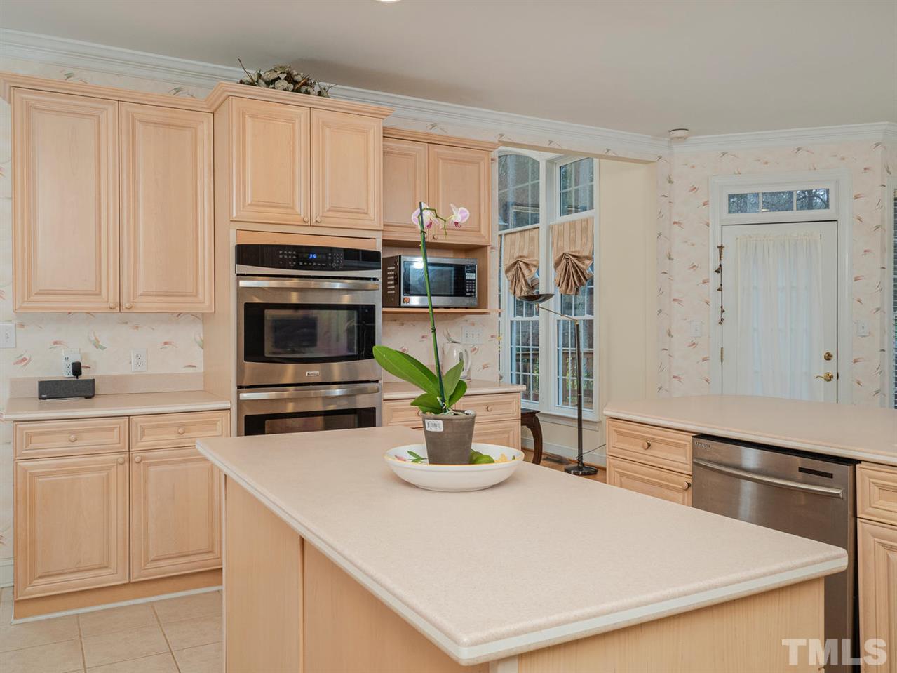 5301 Cosmos Court Raleigh, NC 27613 - Photo 16 of 30